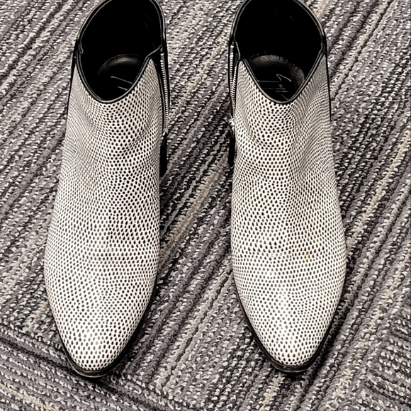 Giuseppe Zanotti low boots, size 40 - Picture 1 of 7